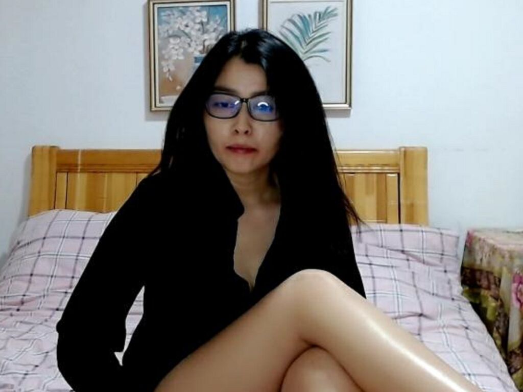 Lina Zhang Picture